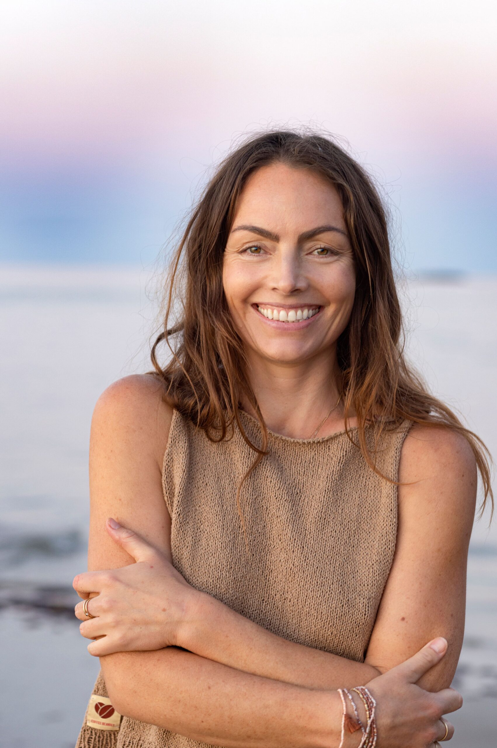 Facilitator i gang med at guide en yoga nidra-session
